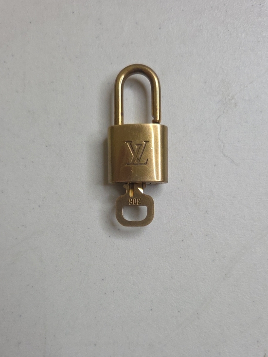 Louis Vuitton Accessories - Louis Vuitton #306 Gold-tone Padlock Key Charm